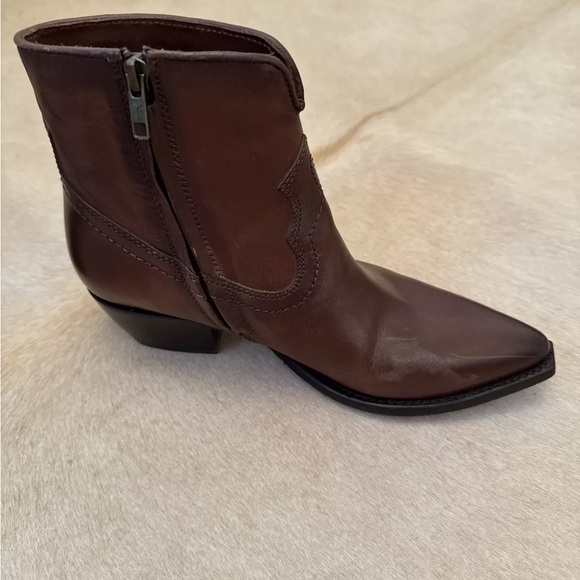 Frye Leather Western Boots - Picture 6 of 12